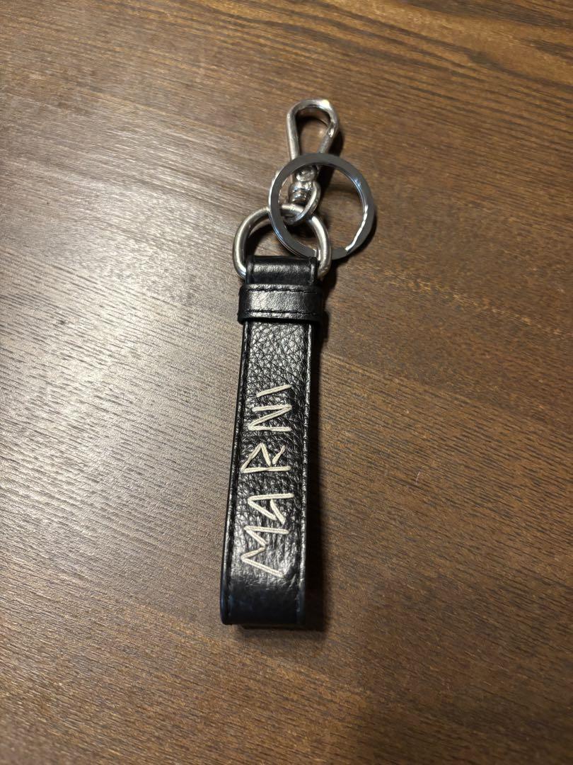 MARNI 黒 レザー キーホルダー　キーリング