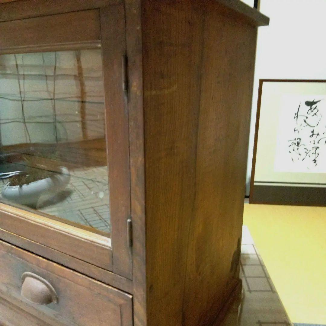 超昭和レトロ】欅製品 ガラス扉4段チェスト ヴィンテージ 小物 超昭和レトロ】欅製品 ガラス扉4段チェスト ヴィンテージ 小物