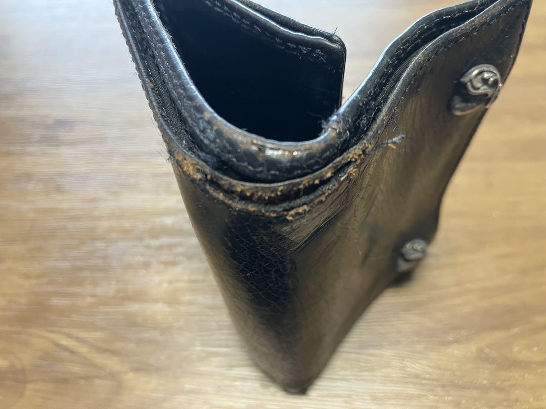 黒 レザー 三つ折り財布 ハート金具付き
