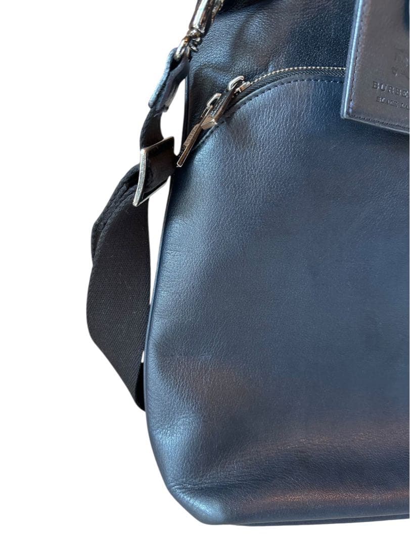 【2025年最新作】 Burberry ブラックレザー ショルダーバッグBURBERRY 【代理店正規品】