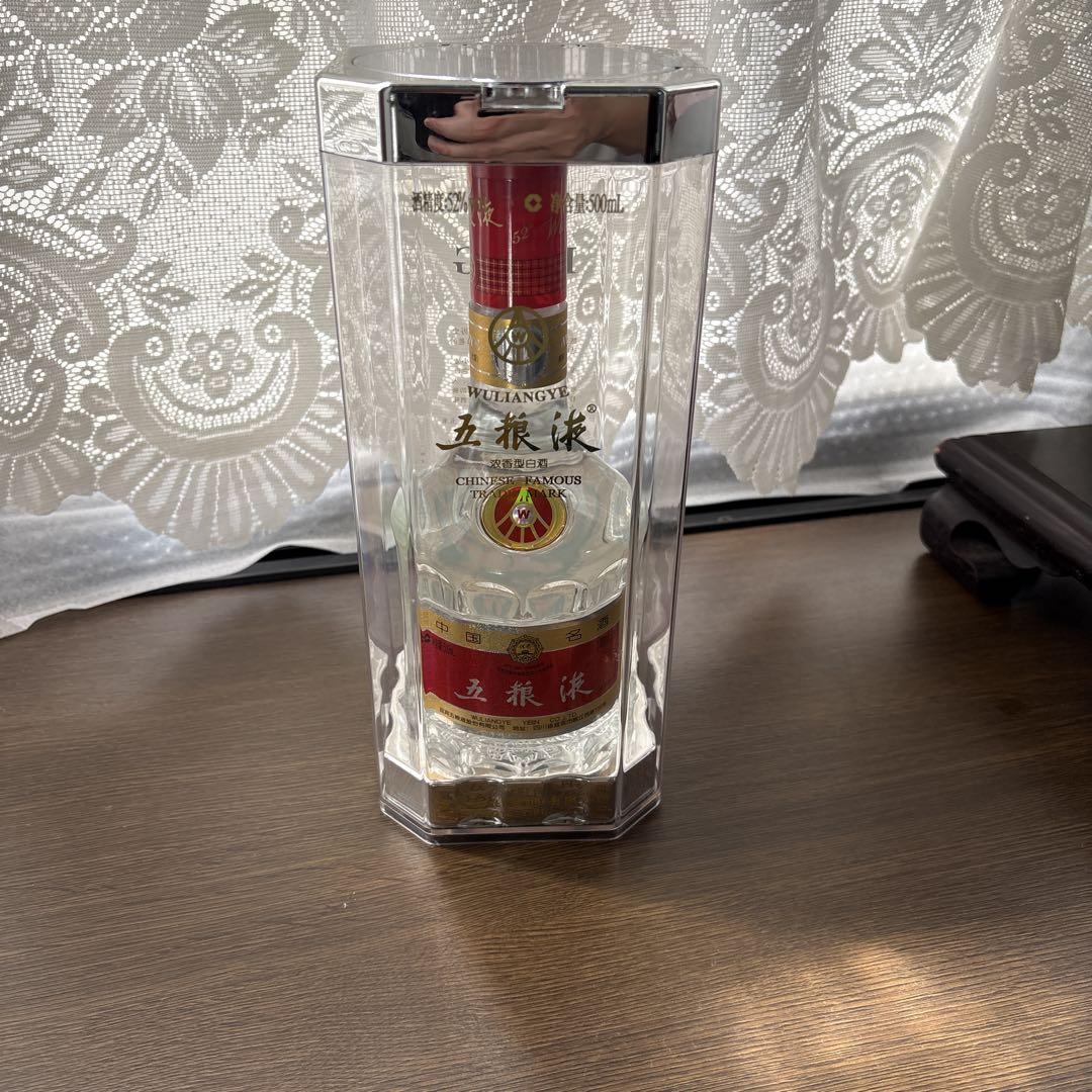2010年製　中国酒　五粮液 500ml
