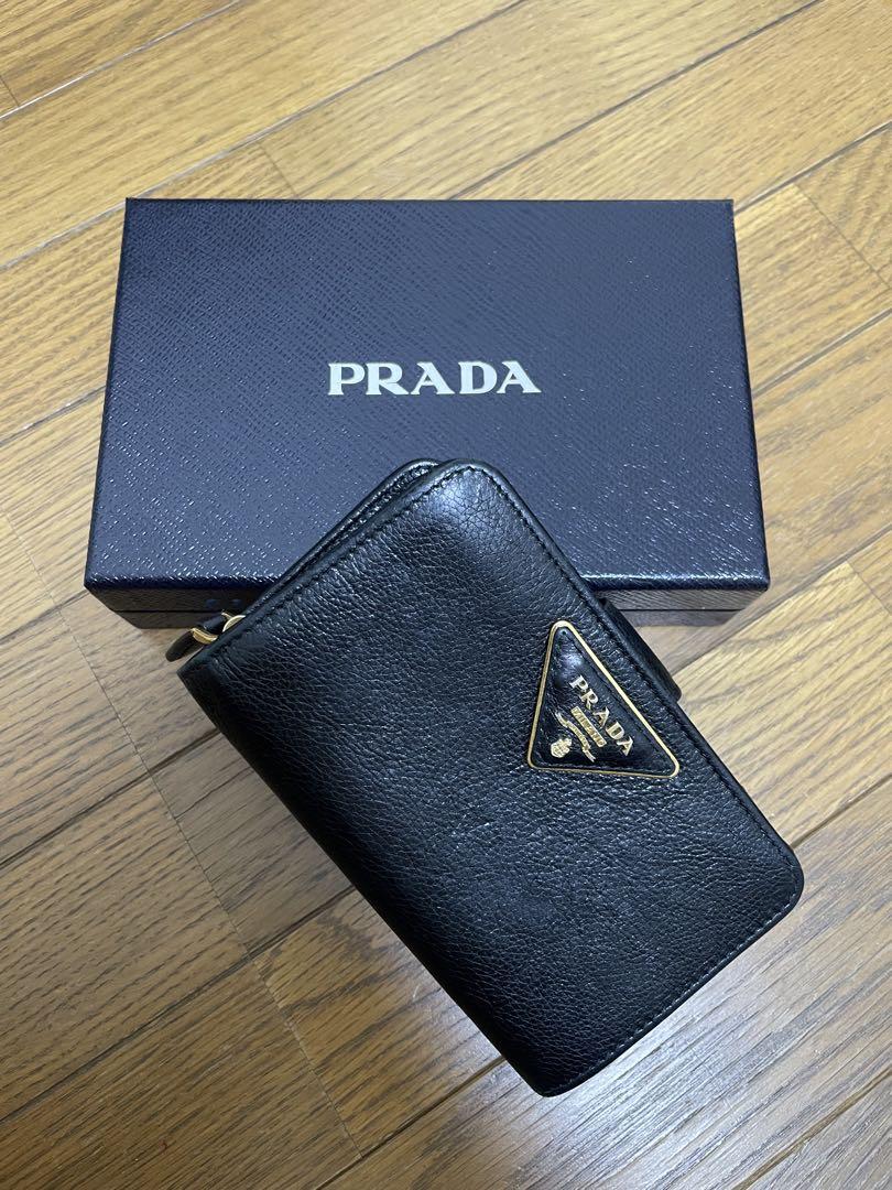 PRADA 二つ折り財布 ブラック