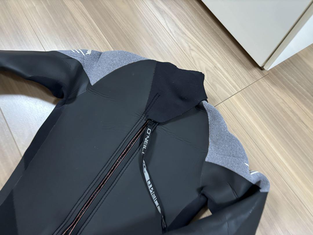 ★送料無料・日本製・お洒落★オニール　セミドライ　ウエットスーツ　サーフィン