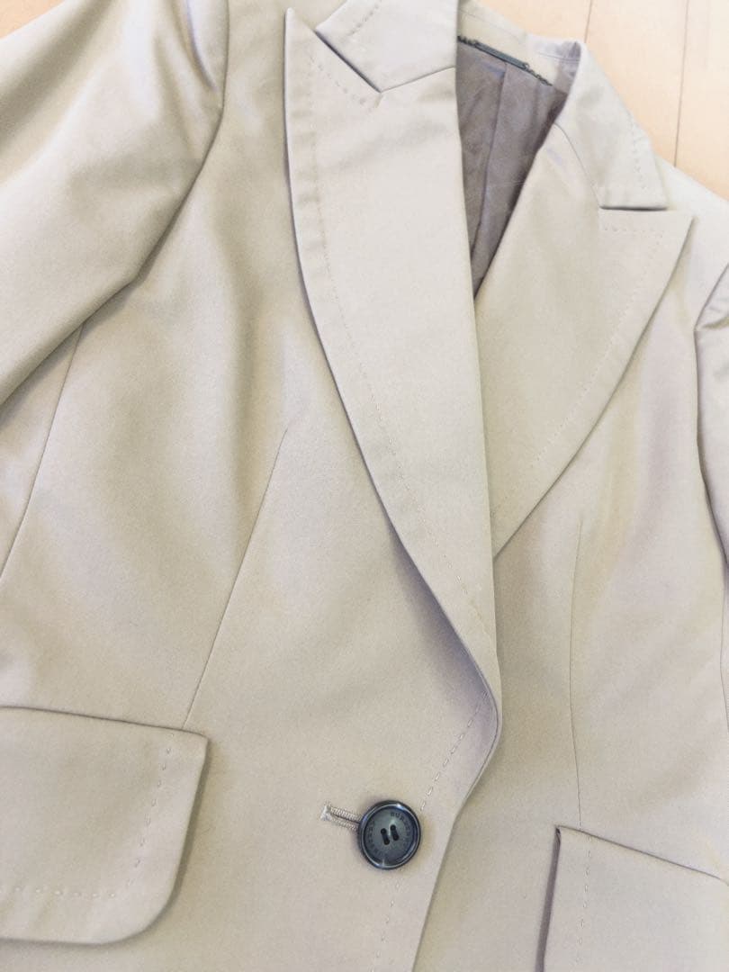 Burberry ベージュ テーラードジャケット 38 Burberry ベージュ テーラードジャケット 38