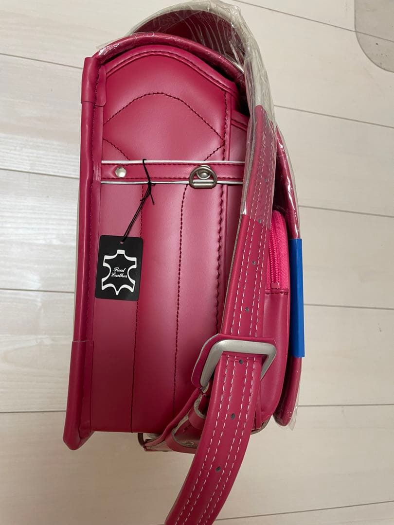 新品 高級ランドセル/ 背中にピッタリフィットちゃん/カラーCherry