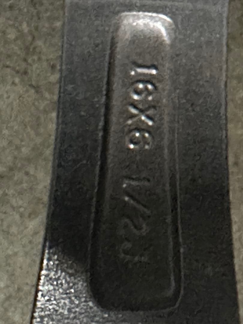 送料無料　ヴェルファイア外　R5年製造冬タイヤグッドイヤー　215/65R16