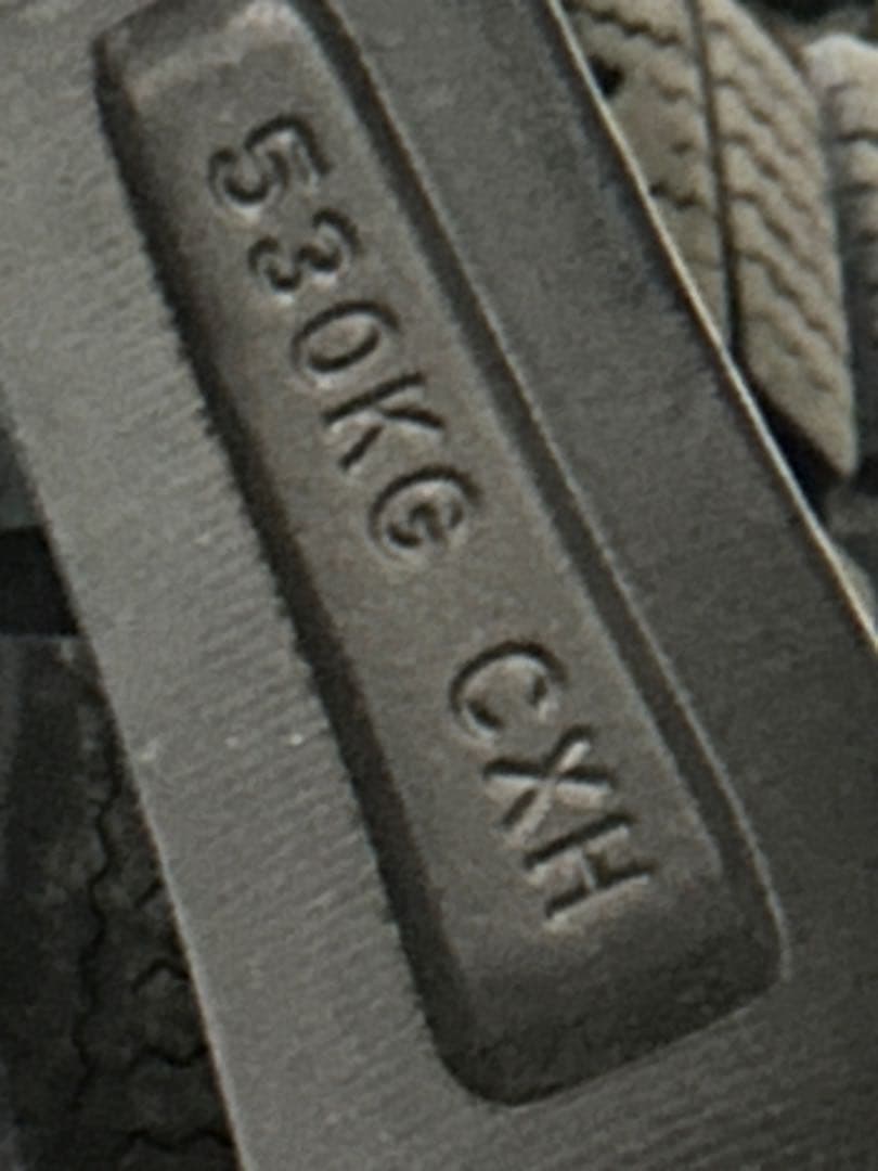 送料無料　ヴェルファイア外　R5年製造冬タイヤグッドイヤー　215/65R16