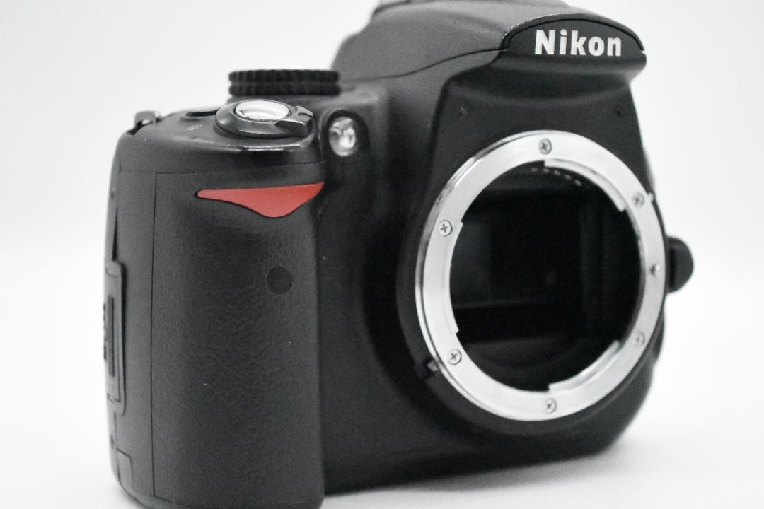 ★完動品★ Nikon D5000 ボディ　ニコン　カメラ
