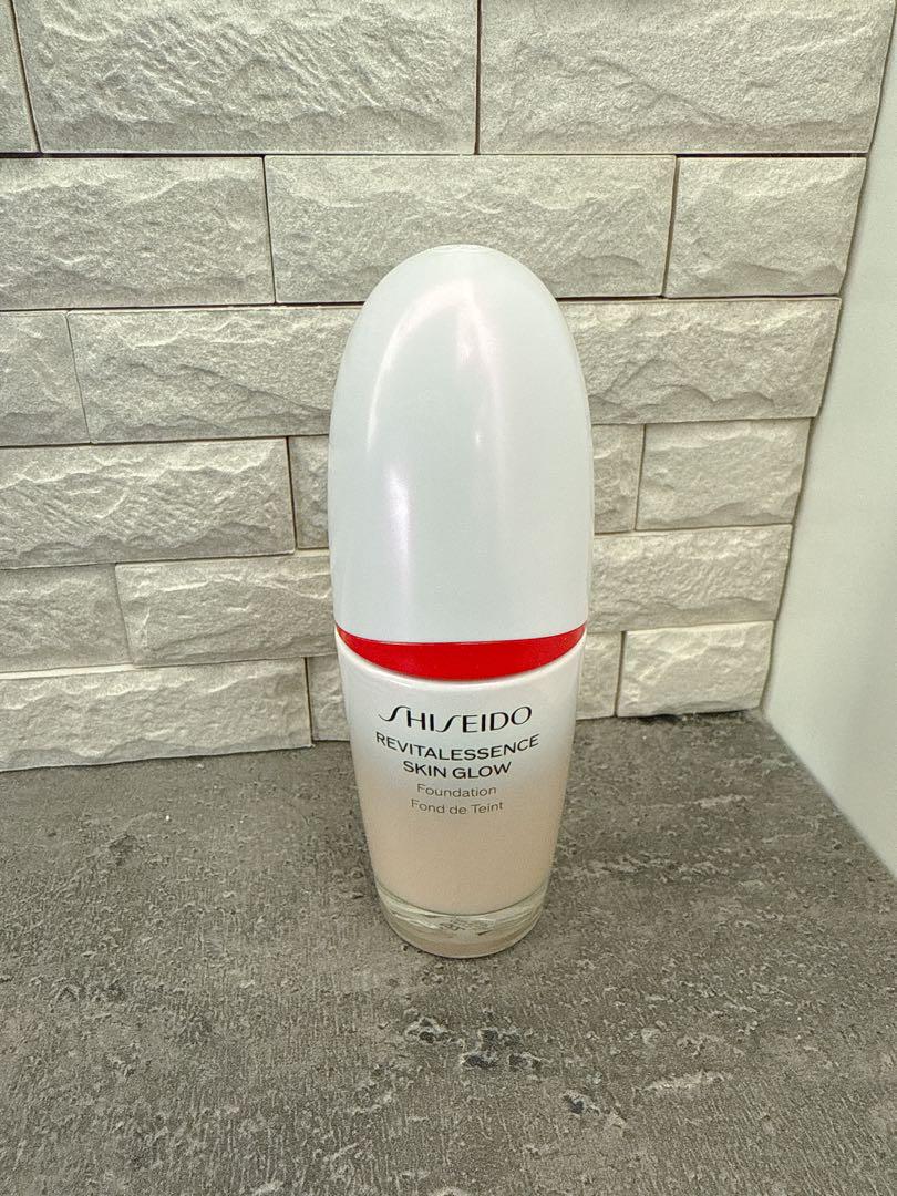 SHISEIDO Revital Essence Skin Glow 220