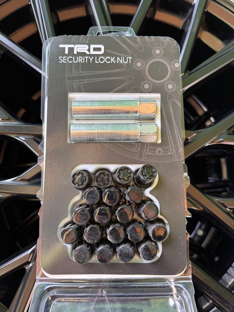 19インチ7.5J 235/40 TOYOTA GAZOO Racing 19インチ7.5J 235/40 TOYOTA GAZOO Racing