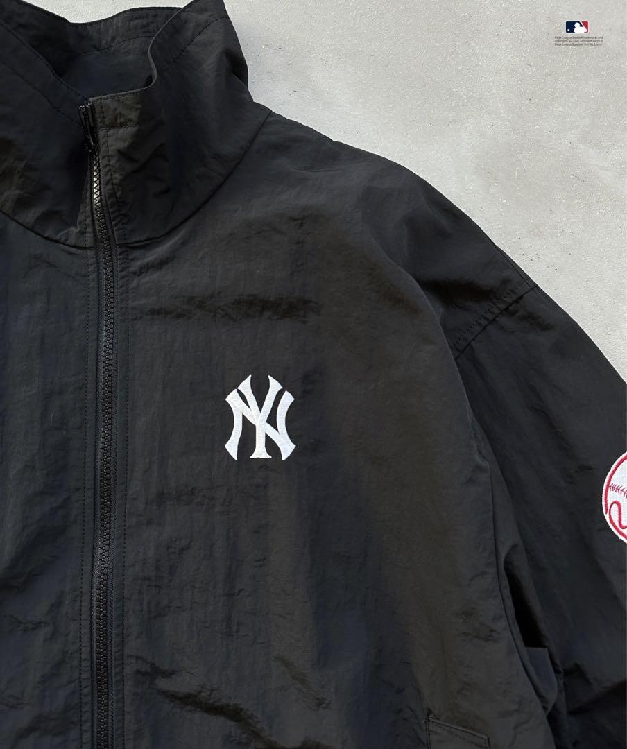 New York Yankees ナイロンジャケット 黒