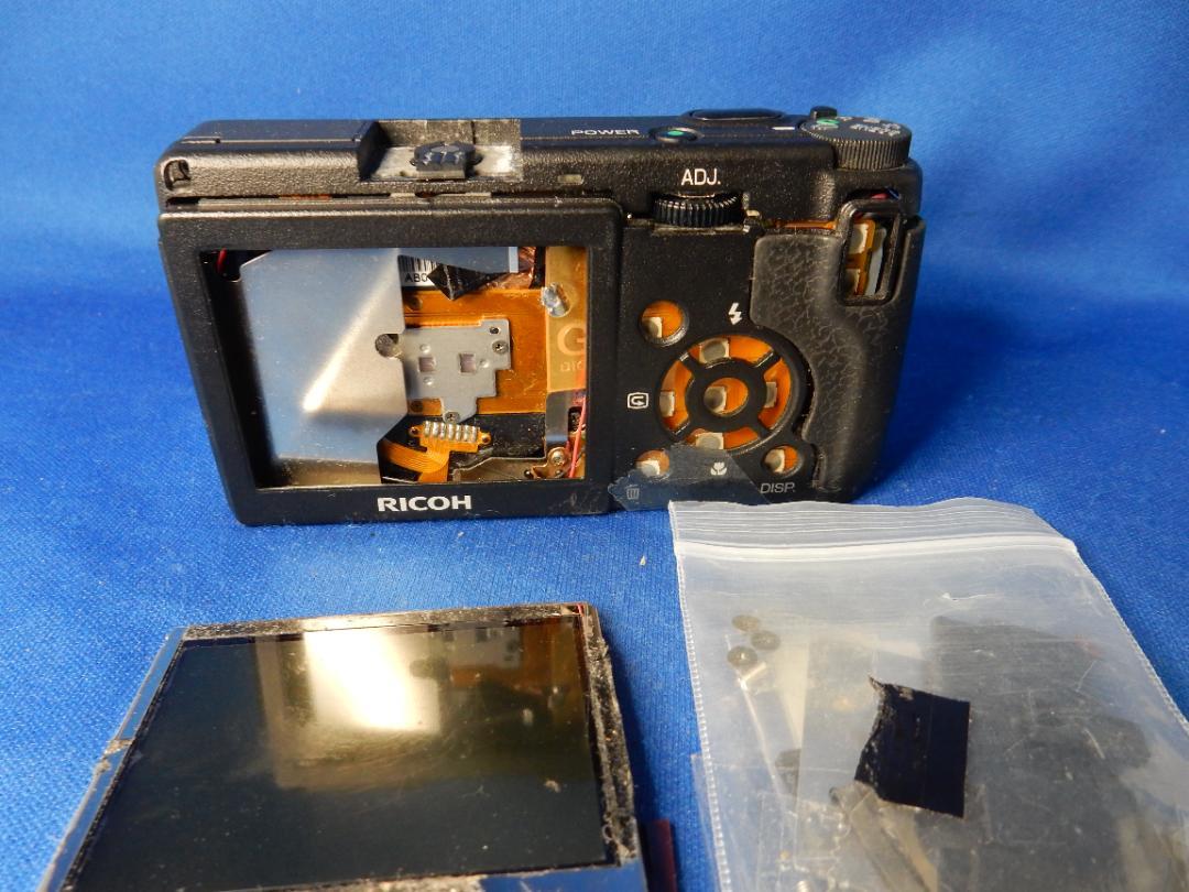 #2980 ジャンク GR DIGITAL等 分解途中 新品液晶付き