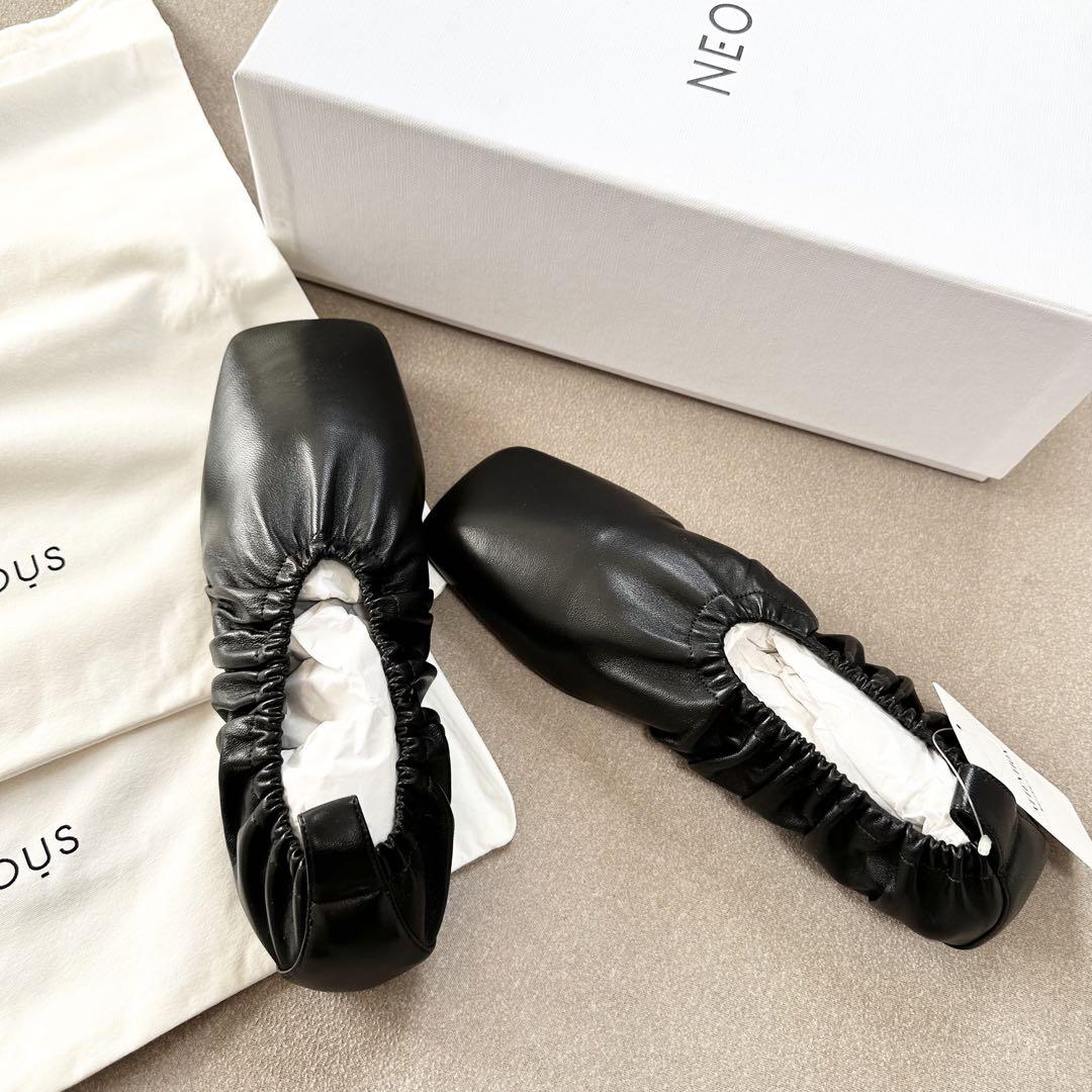 新品【NEOUS/ネオアス】ギャザーバレエシューズ 38
