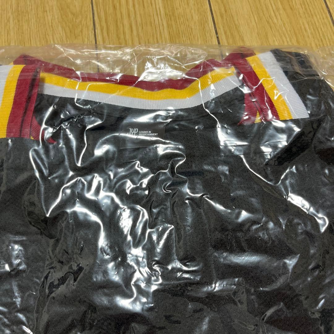 TWICE ready to be special モモ メッシュユニフォーム TWICE