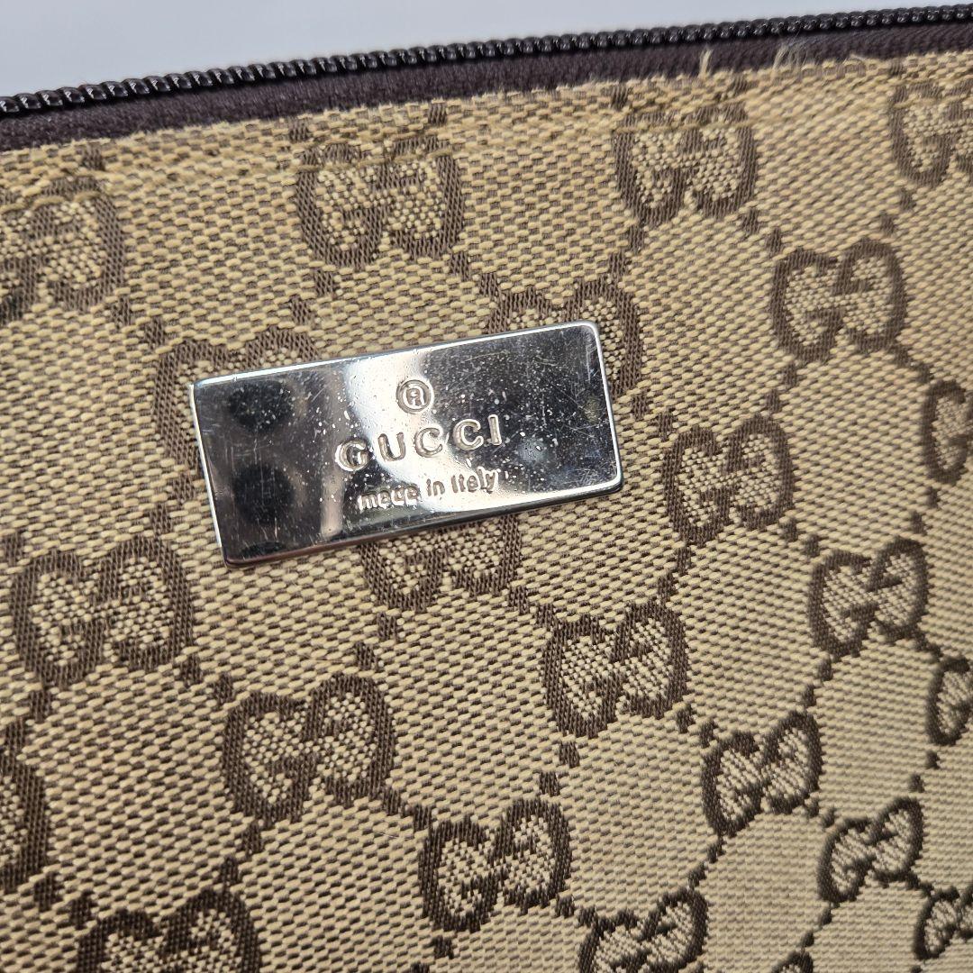 クラッチバッグ