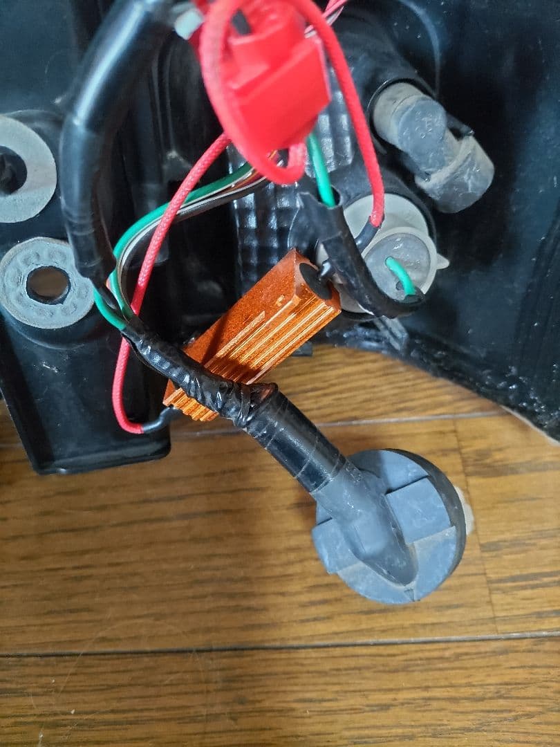 スペーシアカスタムMK53Sテールライト 目立った傷や汚れなし