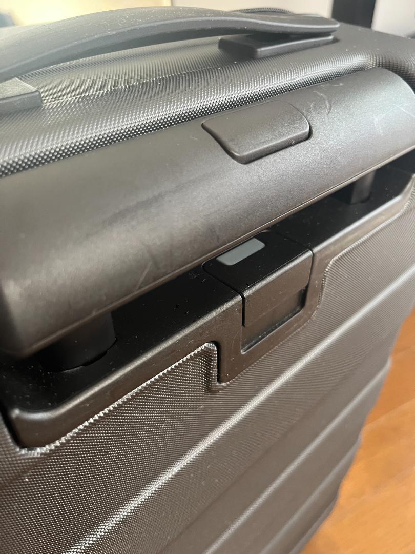 無印良品　ハードキャリーケース（36Ｌ）　ブラック