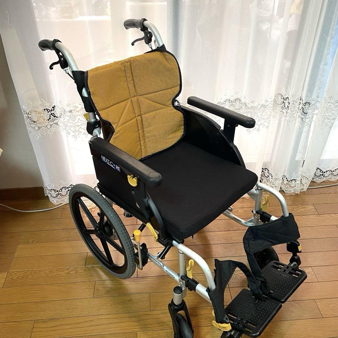 ♿️介助式 軽量スリム 便利な多機能タイプ 車椅子 (新品クッション)