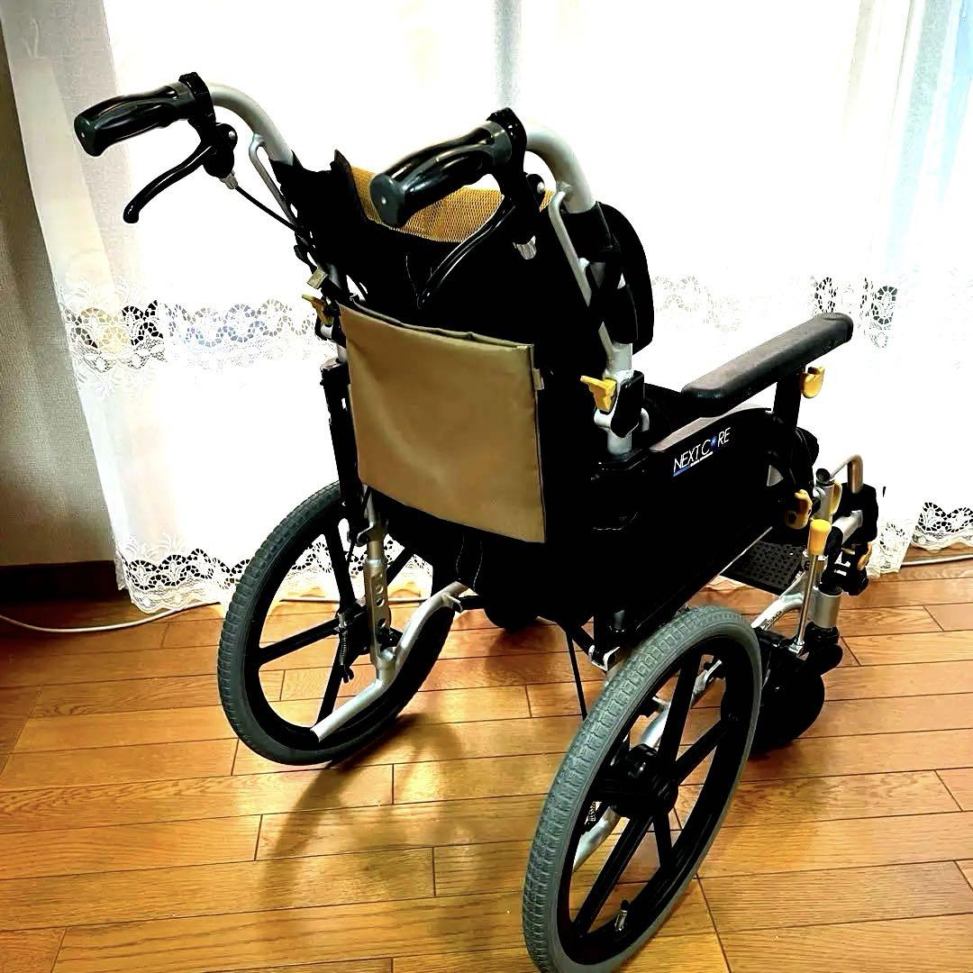 ♿️介助式 軽量スリム 便利な多機能タイプ 車椅子 (新品クッション)
