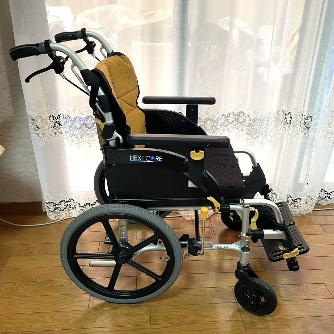 ♿️介助式 軽量スリム 便利な多機能タイプ 車椅子 (新品クッション)