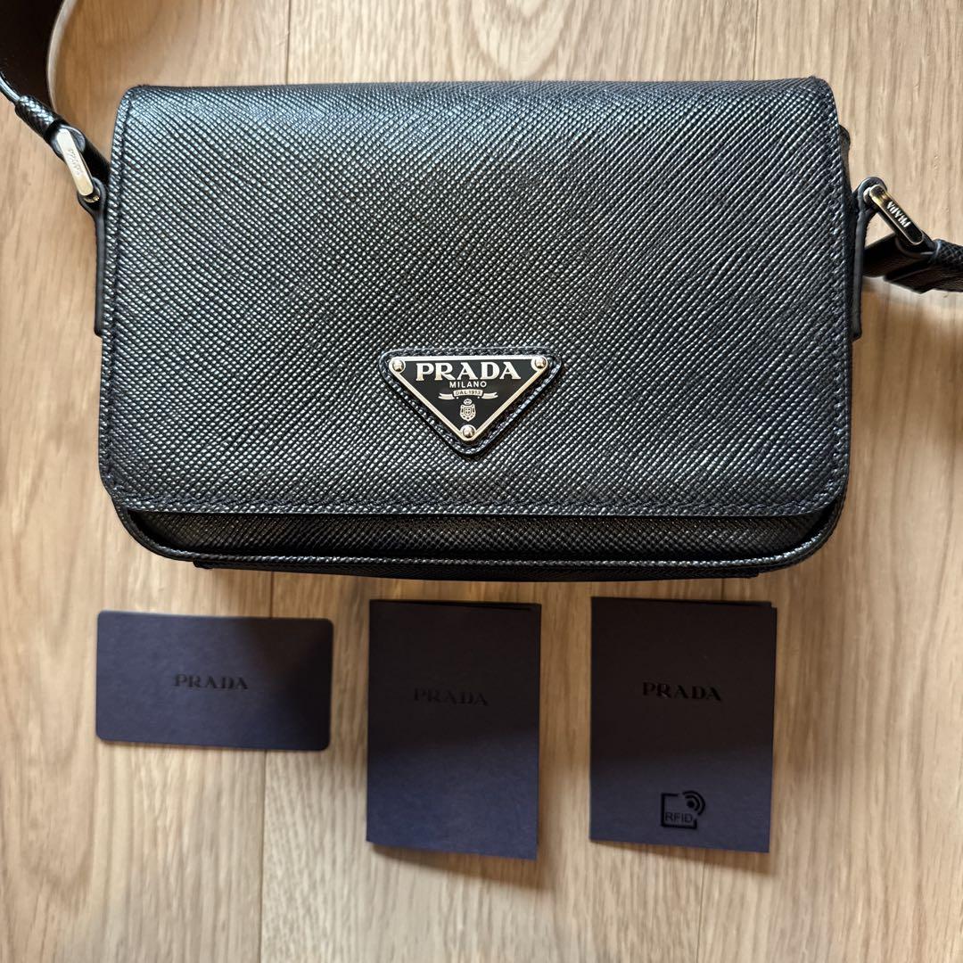 PRADA プラダ 三角ロゴ トライアングル ショルダーバッグ - メルカリ