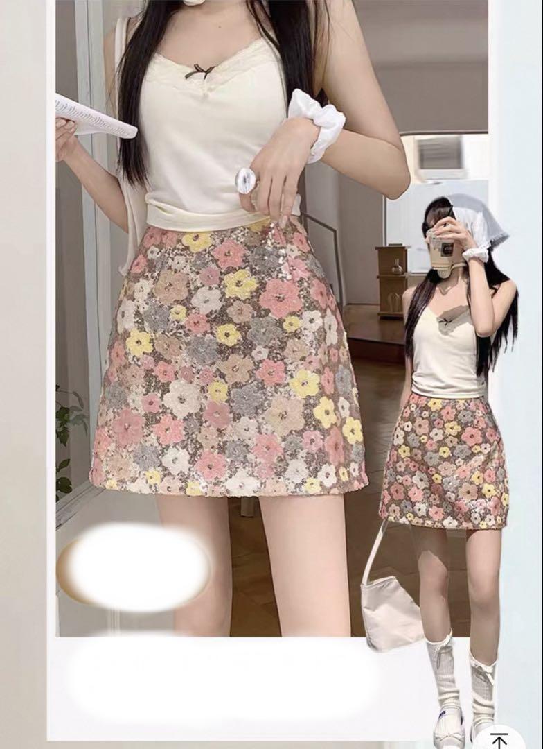 可愛い❤️スパンコール花柄ミニスカート　ハイウエストフローラル　ミニ丈