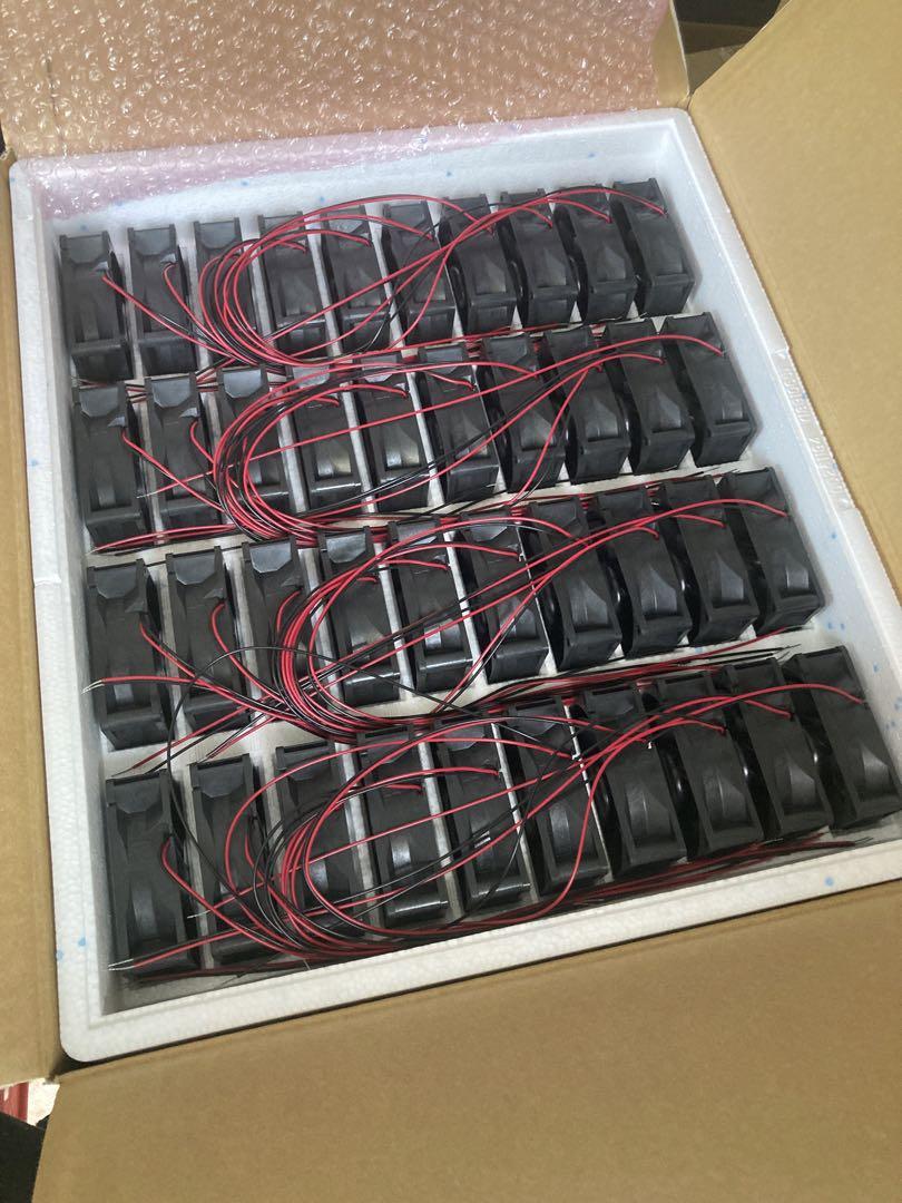 未使用品 DCファン 40個セットSan Ace 80 109R824H402