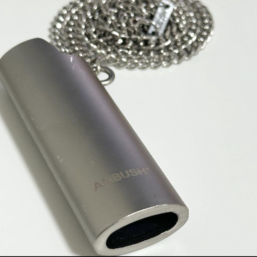 AMBUSH ロゴ ライターケース ネックレス 艶消しシルバーシェード 銀色