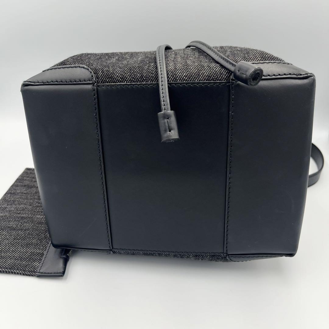 【美品/希少カラー】バレンシアガ　巾着ショルダーバッグ　黒デニム　付属品完備 美品/希少カラー】バレンシアガ 巾着ショルダーバッグ 黒デニム