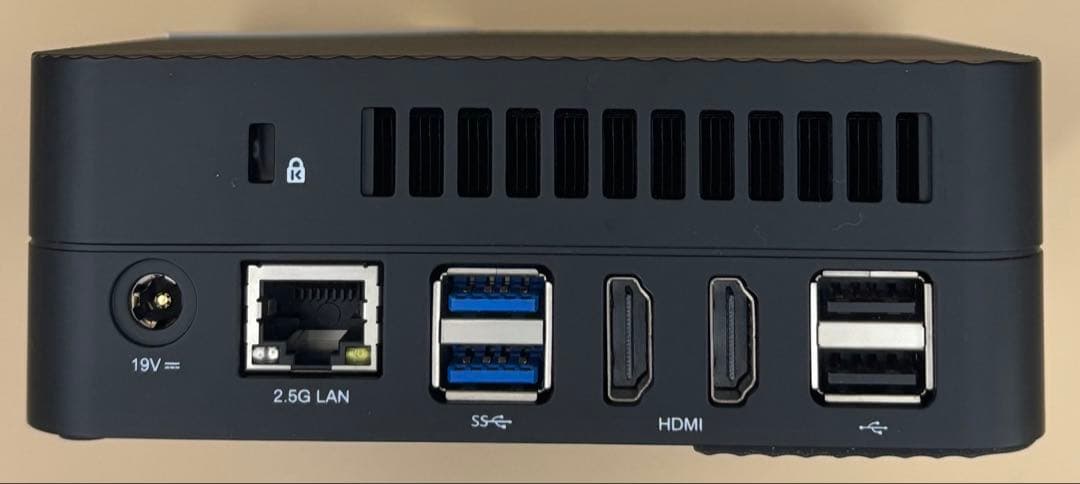 パソコン MINISFORUM UM773 Lite 7735HS静音 Minisforum UM773 Lite｜AMD Ryzen™ 7 7735HS Mini PC