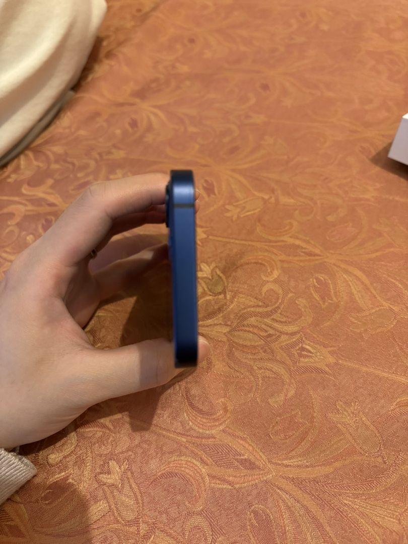 128GB ブルー