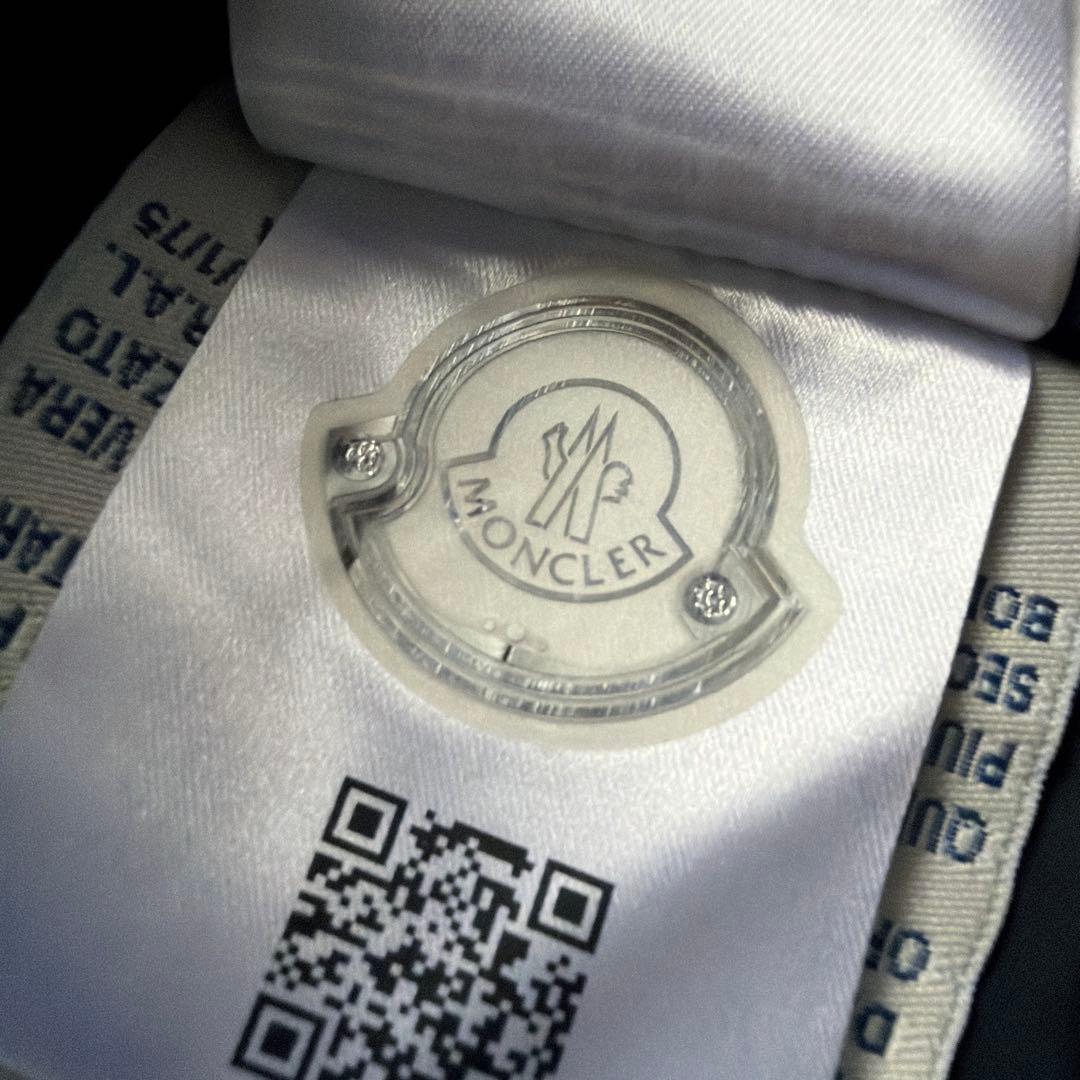 MONCLER モンクレール ダウンベスト 14a ブラック MONCLER モンクレール ダウンベスト 14a ブラック