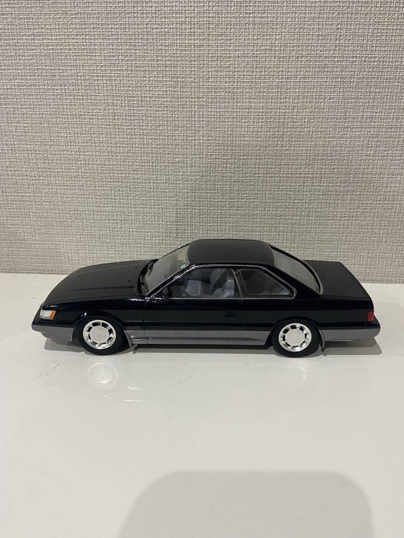アオシマ1/24プラモデルGT-R・レパード前期・後期