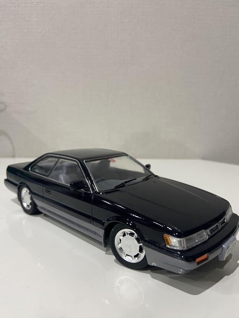 アオシマ1/24プラモデルGT-R・レパード前期・後期