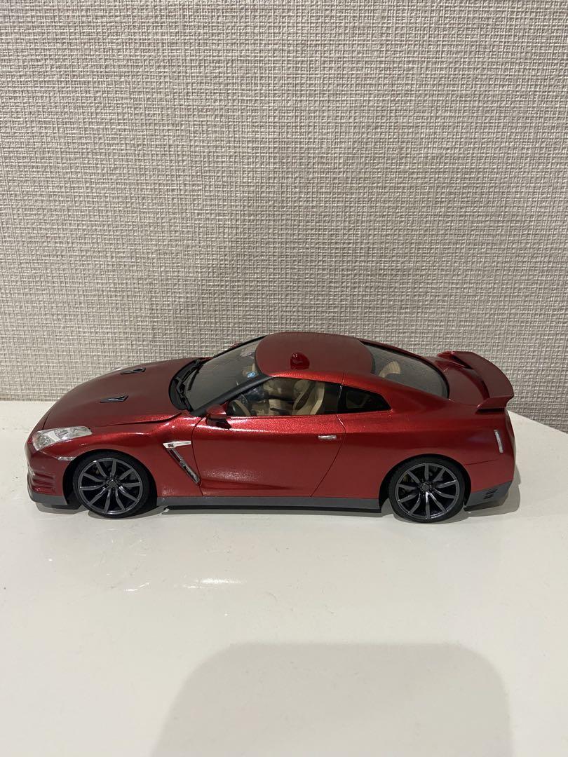 アオシマ1/24プラモデルGT-R・レパード前期・後期