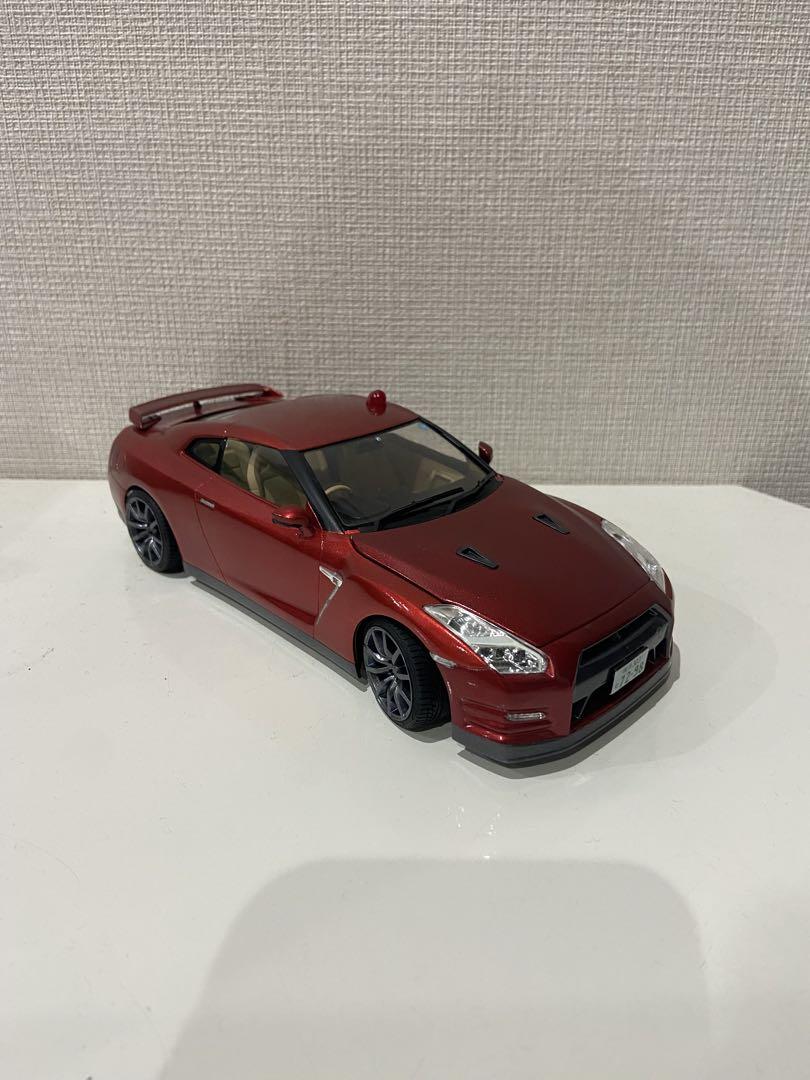 アオシマ1/24プラモデルGT-R・レパード前期・後期