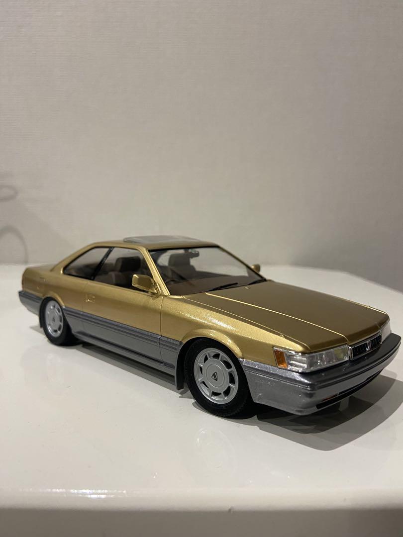 アオシマ1/24プラモデルGT-R・レパード前期・後期