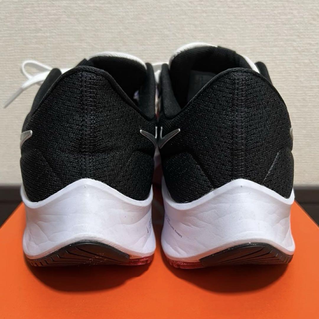 ナイキ　ランニングシューズ　24.5cm