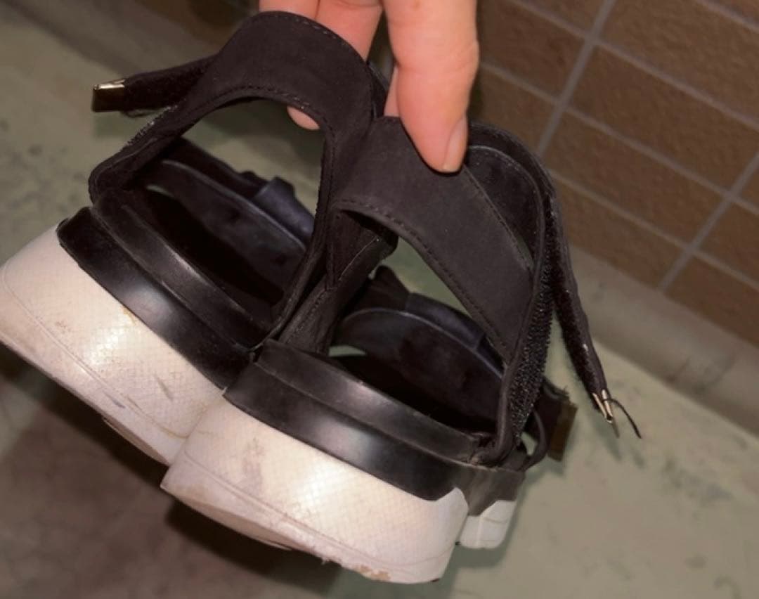 難あり 黒 ブラック リボン サンダル22.5cm KIN-KAAI_COM