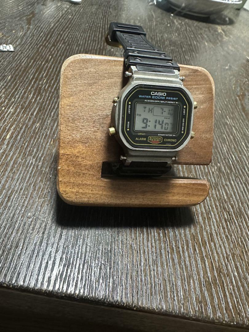 DW-5600 901　スピードモデル スクリューバック 豆球ライト時計
