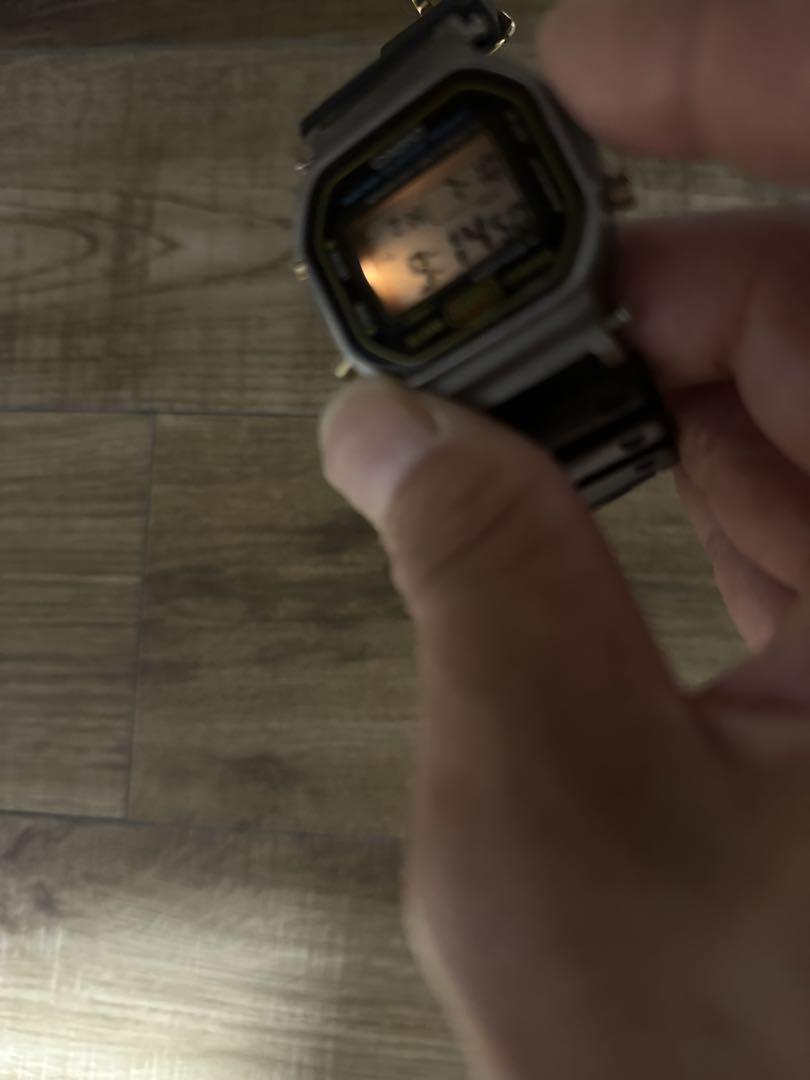 DW-5600 901　スピードモデル スクリューバック 豆球ライト