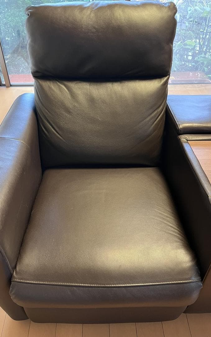 ダークブラウンNITORI