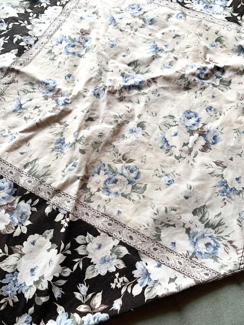 青薔薇 座布団カバー ブルーローズ バラ モノトーン レース アンティーク②