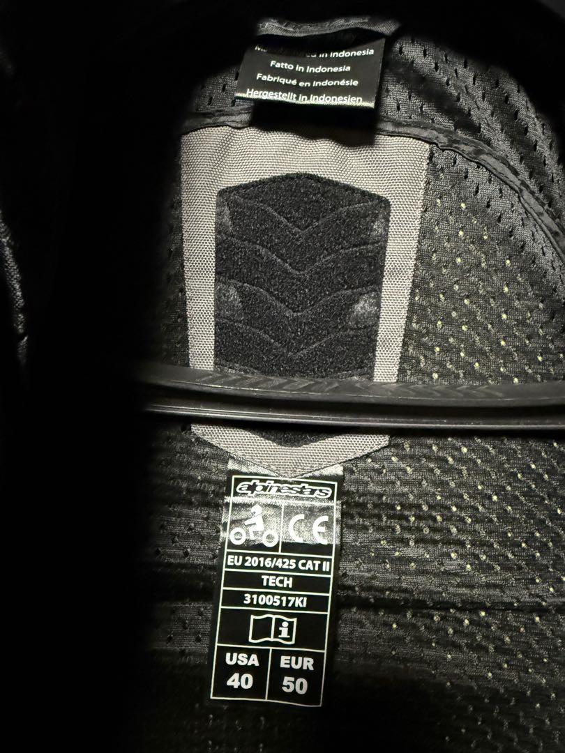 JACKET