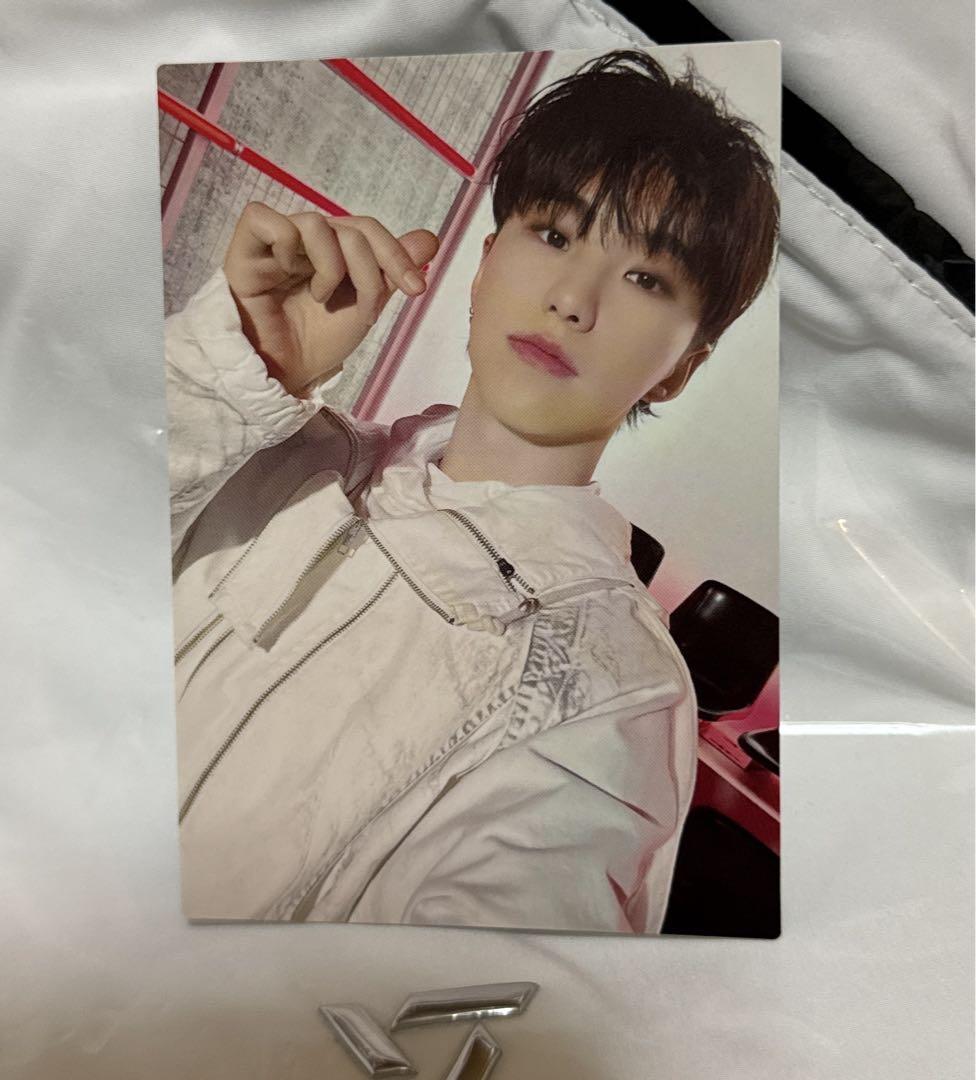 SEVENTEEN FOLLOW UV CUT JACKET ホシ トレカ by メルカリ SEVENTEEN FOLLOW UV CUT JACKET ホシ トレカ by メルカリ