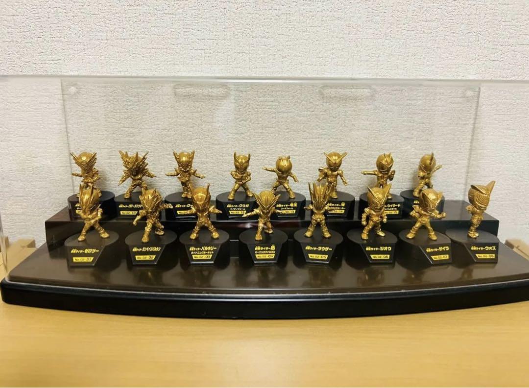 仮面ライダー　ゴールドフィギュア　コンプセット