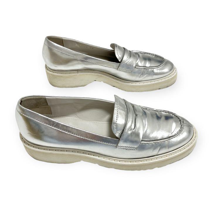 プラダ PRADA 38 シルバー レザー ローファー 革靴 売れ筋がひ贈り物 売り出し卸値 プラダ PRADA 革靴 38 レザー ローファー シルバー ローファー/革靴