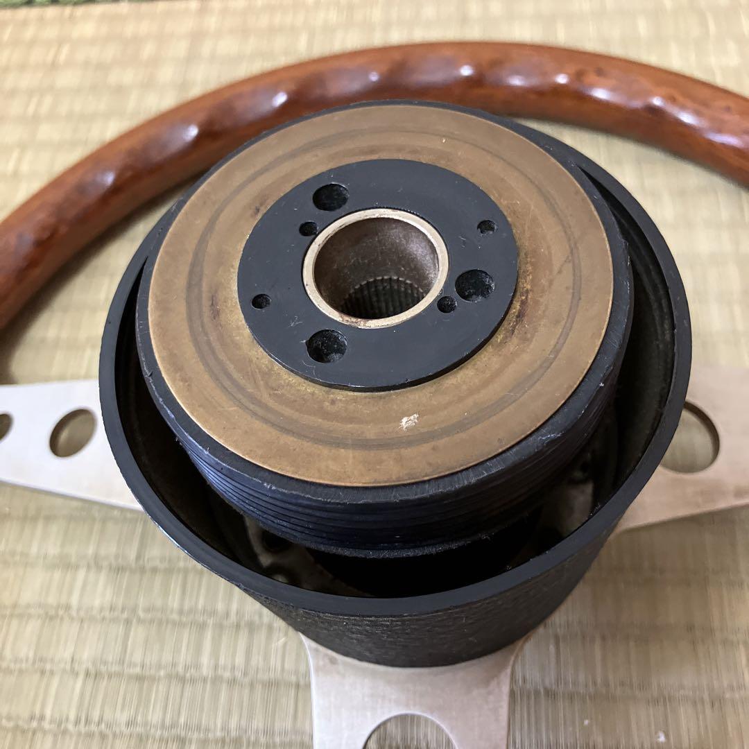 MOMO(モモ) ウッドステアリングMade in Italy5-90 INDY