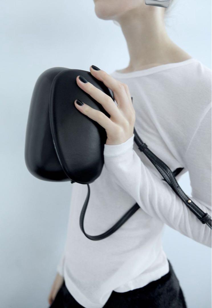 【ZARA】★送料・関税込★ミニマルボックスクロスボディバッグ ZARA ミニマルクロスボディバッグ - メルカリ
