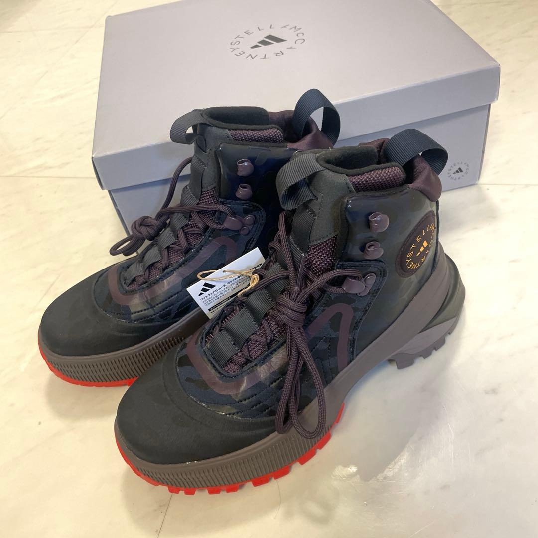 by ステラマッカートニー